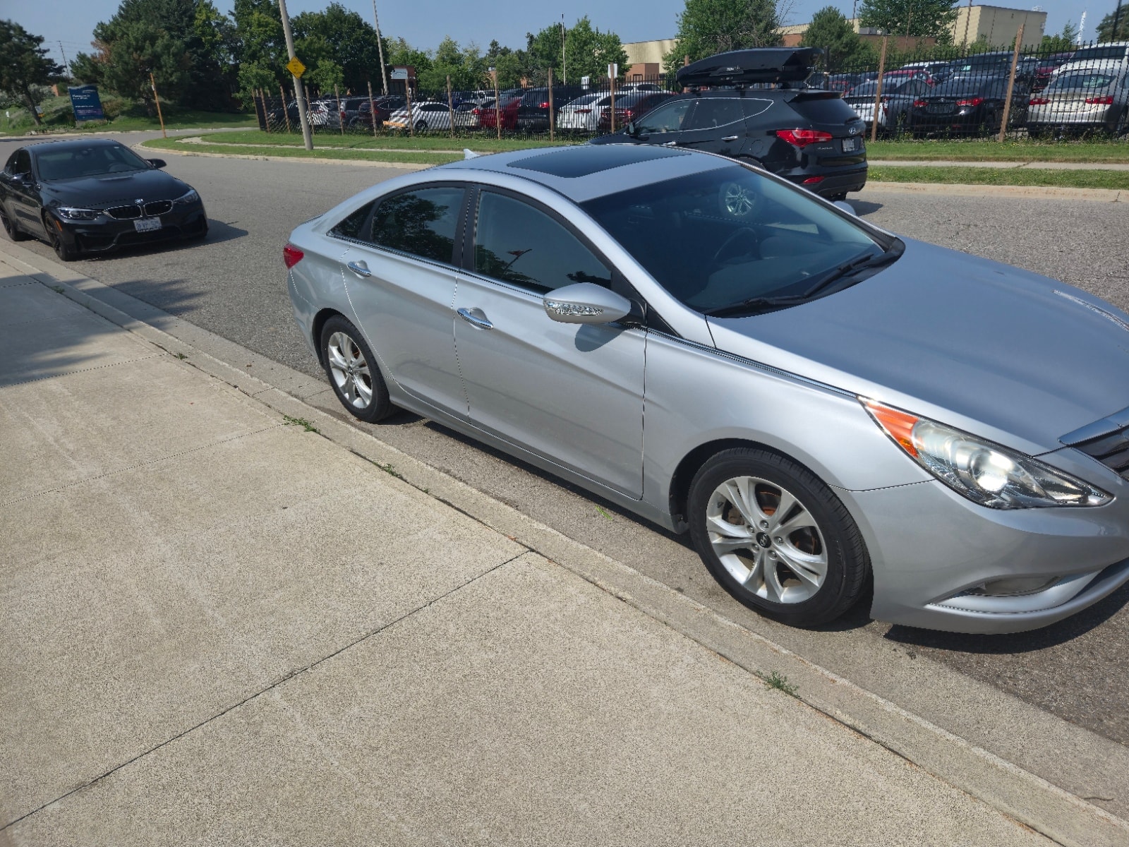 2011 Hyundai Sonata Limited — photo 5 of 9